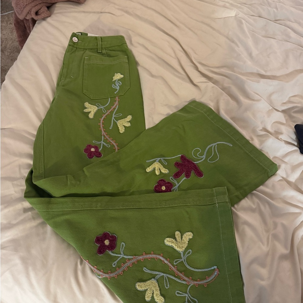 We The Free winter bloom embroidered wide leg jeans NWT